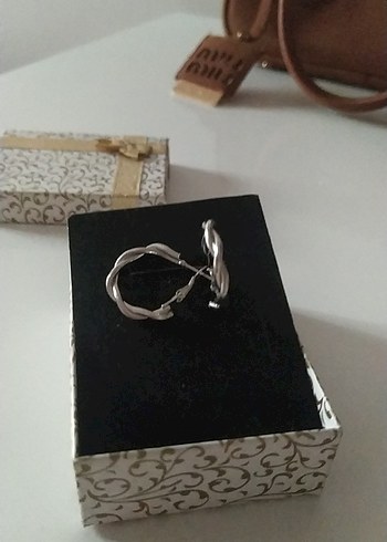 Diğer Gümüş Mini Modern Klasik Tokalı Küpe