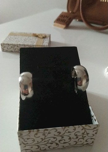 Diğer Klasik Gümüş Mini Tokalı Küpe