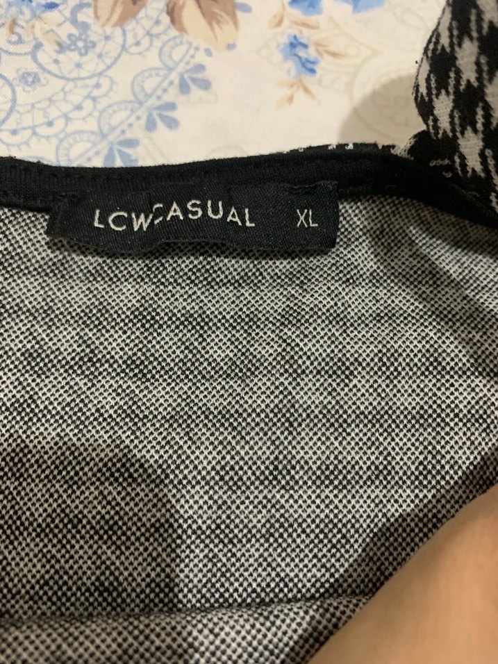 Kare yaka Siyah Beyaz Kareli Midi Elbise - Görsel 2