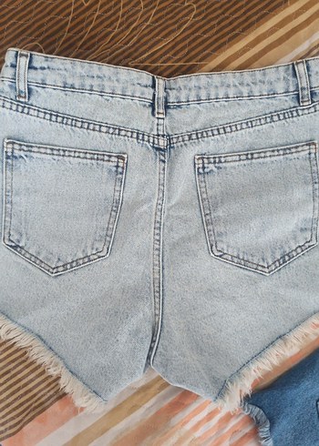 Trendyol & Milla Nakışlı Mavi Mini Denim Şort