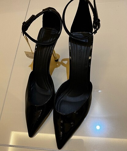 Stradivarius Rugan Topuklu