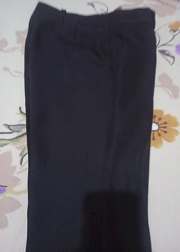 Siyah Kadın Kumaş Pantolon Pilili - Görsel 2