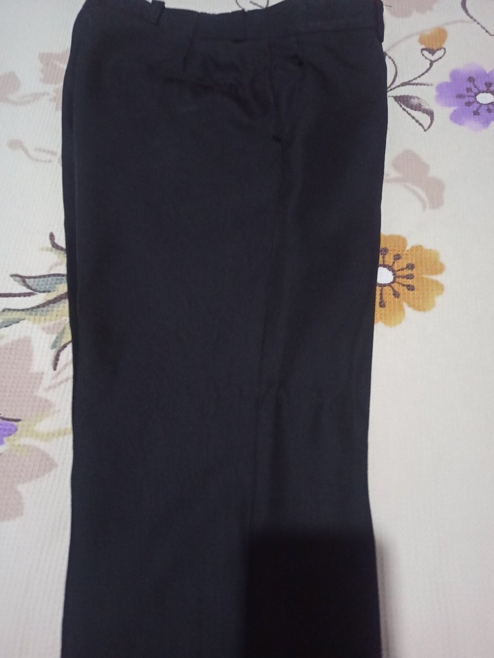 Siyah Kadın Kumaş Pantolon Pilili - Görsel 3