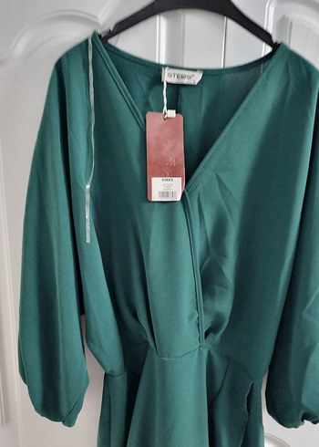 Yeşil volanlı elbise - Görsel 6