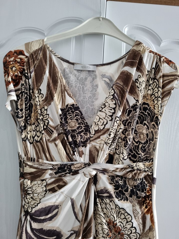 Kahverengi Desenli V Yaka Uzun Kadın Elbise - Görsel 5