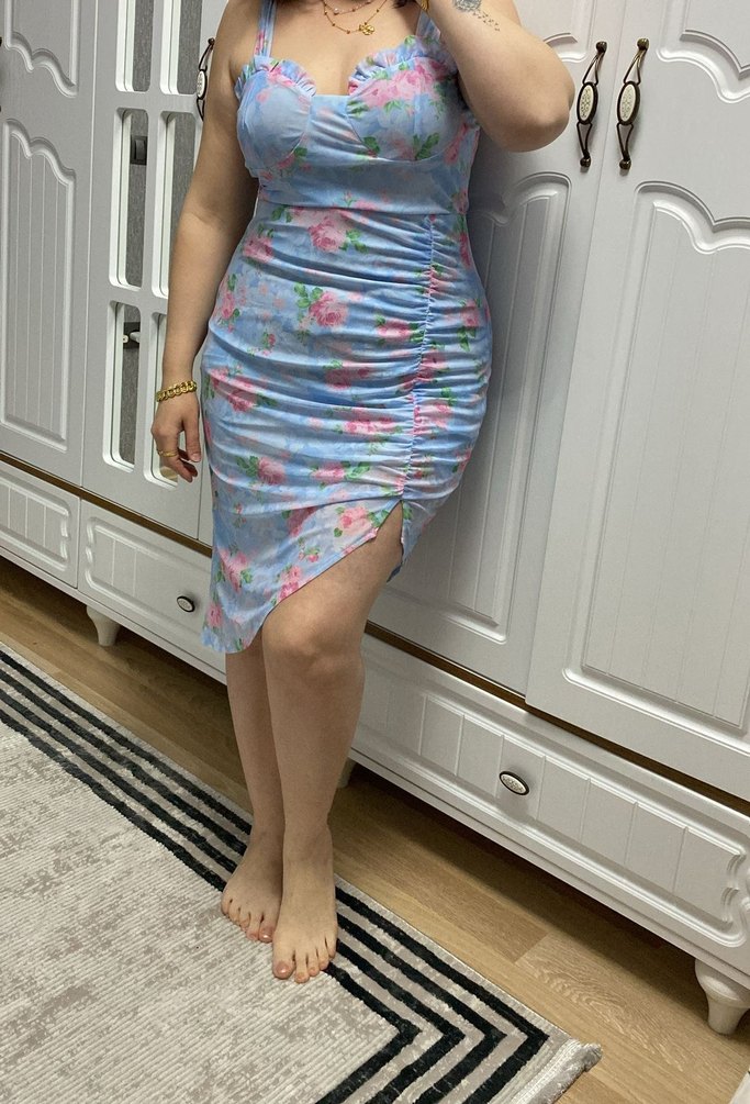 Tül açık mavi drapeli elbise - Görsel 3