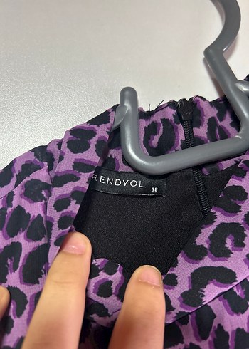 Trendyol & Milla Mor Leopar Desenli Uzun Kollu Midi Elbise