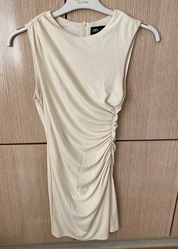 Zara Beyaz Drapeli Uzun Kollu Kadın Abiye Elbise