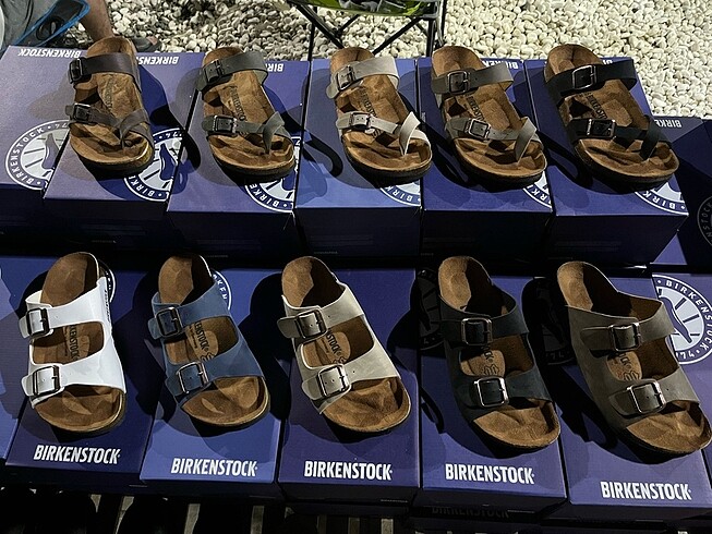 Birkenstock terlikler her numara mevcut