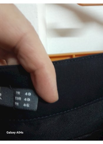 40 Beden Kadın Siyah Kemerli Midi Kumaş Pantolon