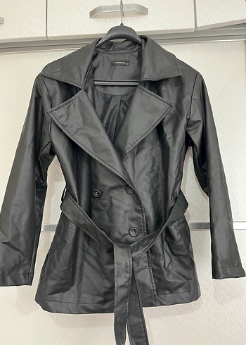 Kadın Siyah Deri Kemerli Blazer Ceket