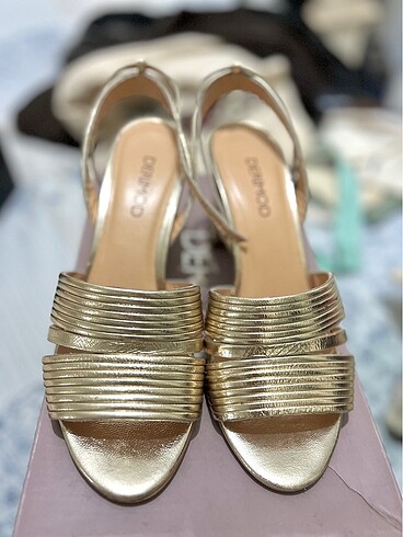 Derimod Heels