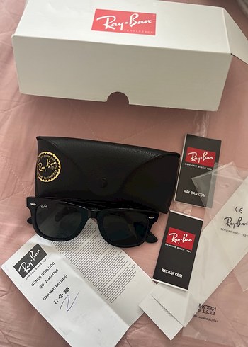Ray-Ban Wayfarer Güneş Gözlüğü - Görsel 2