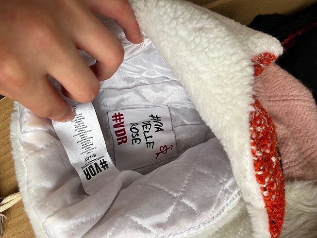 Zara Viadellerose şapka