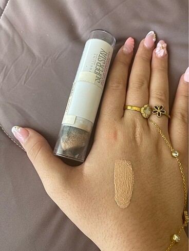 Maybelline Maybelline super stay fondöten