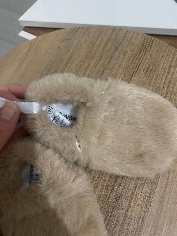 Bebek için Bej Kürk Detaylı Sıcak ev ayakkabısı - Görsel 3