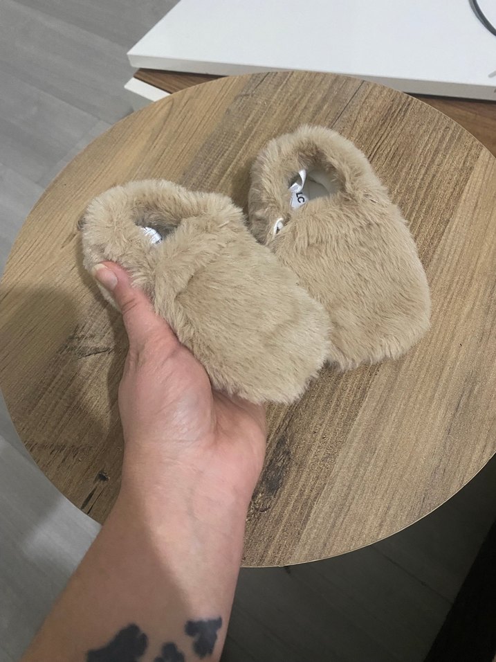 Bebek için Bej Kürk Detaylı Sıcak ev ayakkabısı - Görsel 2