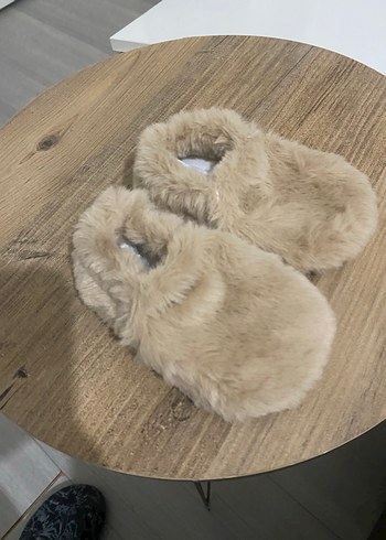 Bebek Bej Sıcak Kürklü Ev Terliği - Görsel 3