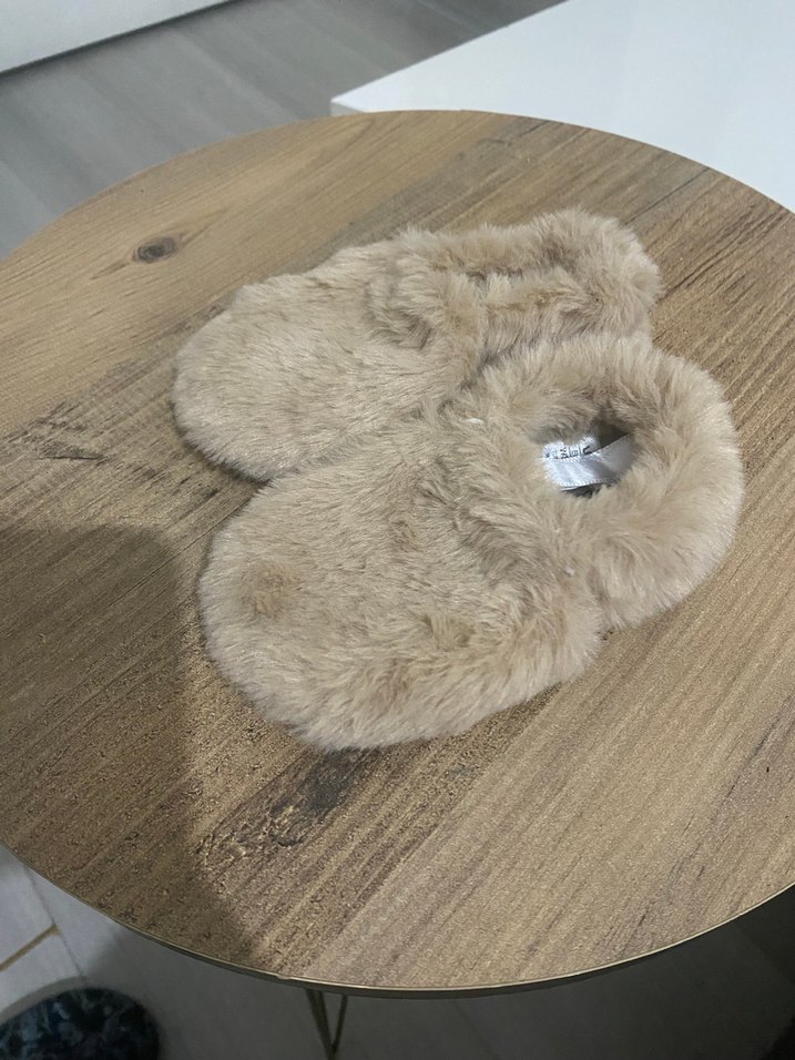 Bebek Bej Sıcak Kürklü Ev Terliği - Görsel 2