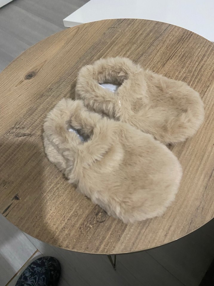 Bebek Bej Sıcak Kürklü Ev Terliği - Görsel 3