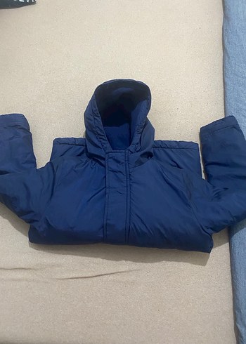 Erkek Çocuk mont fermuari bozuk fakat önü çırt çırtlı kapanıyor - Görsel 2