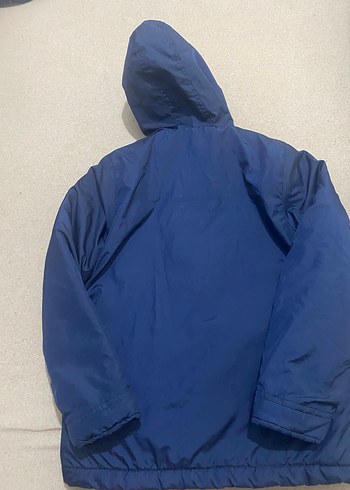 Erkek Çocuk mont fermuari bozuk fakat önü çırt çırtlı kapanıyor - Görsel 9