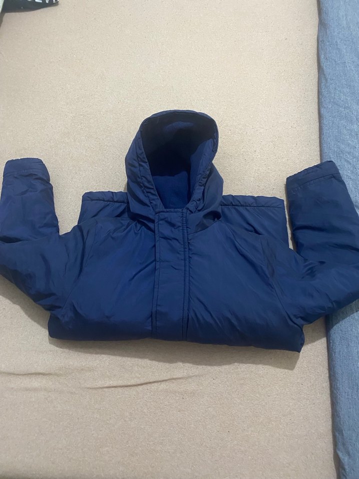 Erkek Çocuk mont fermuari bozuk fakat önü çırt çırtlı kapanıyor - Görsel 2