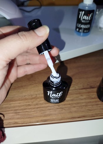 Kalıcı oje seti 6 adet oje var iki defa anca kullandım - Görsel 6