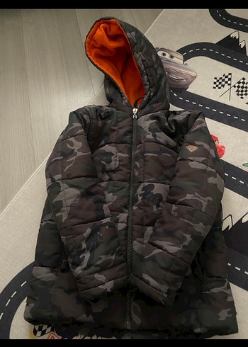 Orijinal ürün Erkek çocuk Kapüşonlu Mont 7 8 yaş - Görsel 2