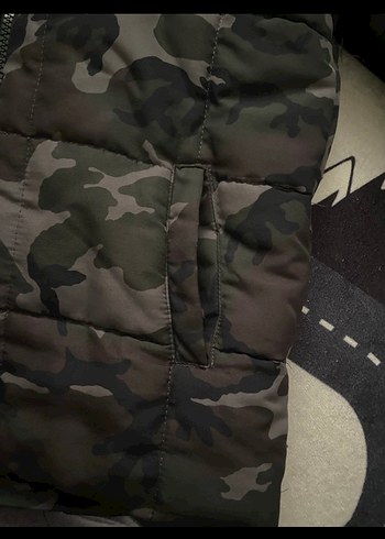 Orijinal ürün Erkek çocuk Kapüşonlu Mont 7 8 yaş - Görsel 7