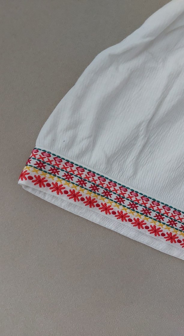 Zara Nakışlı Beyaz Kız Bluzu - Görsel 3