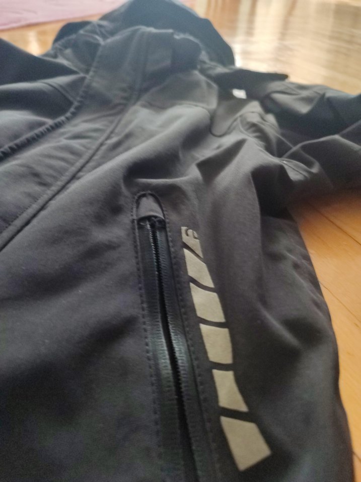 Siyah Erkek Çocuk Mont - Görsel 4