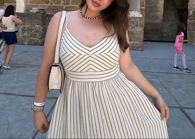 yazlık askılı elbise