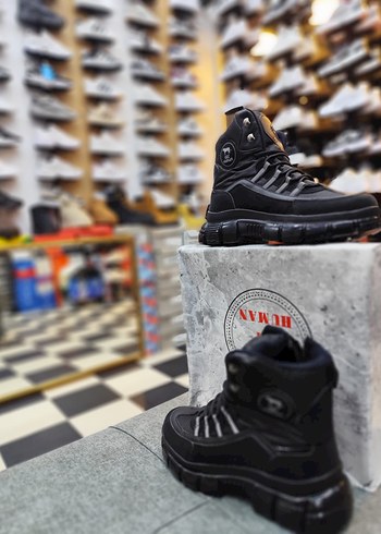 Siyah Gri Nakışlı Bağcıklı bayan Bot - Görsel 4