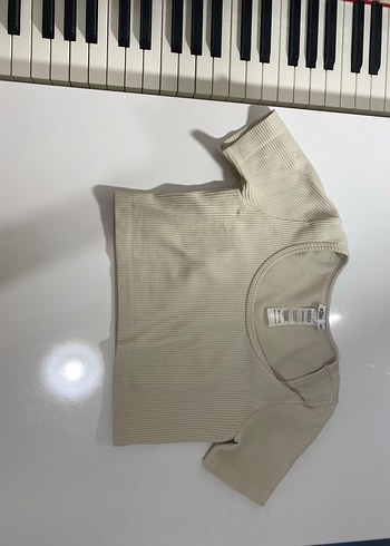 xs Beden Kadın Bej Crop Üst, Yuvarlak Yaka, Kısa Kollu