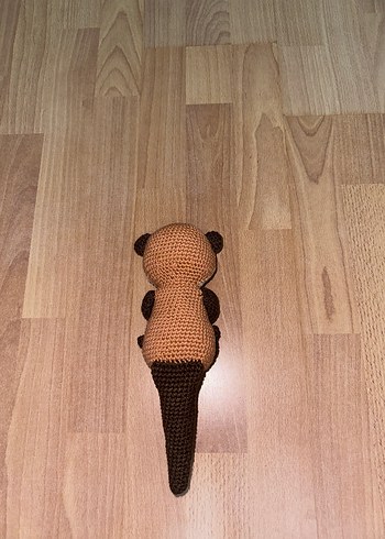  Beden Kahverengi El Örgüsü Amigurumi Su samuru