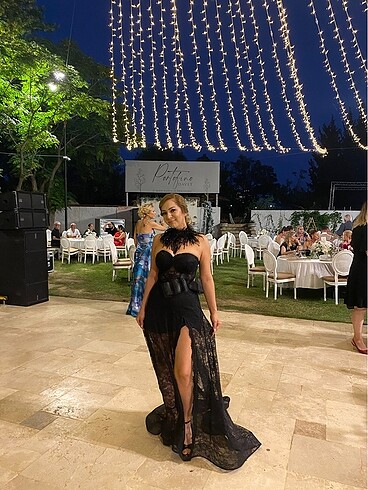 s Beden Siyah dantel detay gece elbisesi