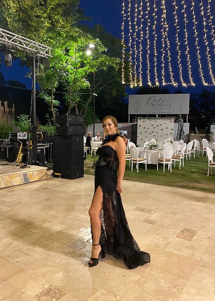 Siyah dantel detay gece elbisesi - Görsel 2