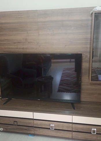 Kahverengi TV Ünitesi