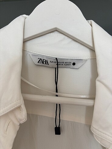 xs Beden Zara gömlek