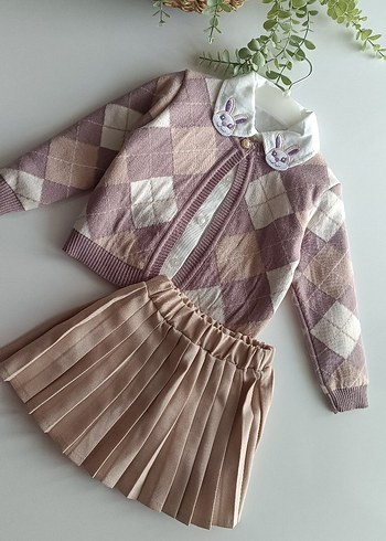 Yaka detaylı kız çocuk üçlü takım - Görsel 2