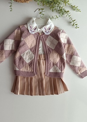 Yaka detaylı kız çocuk üçlü takım - Görsel 3