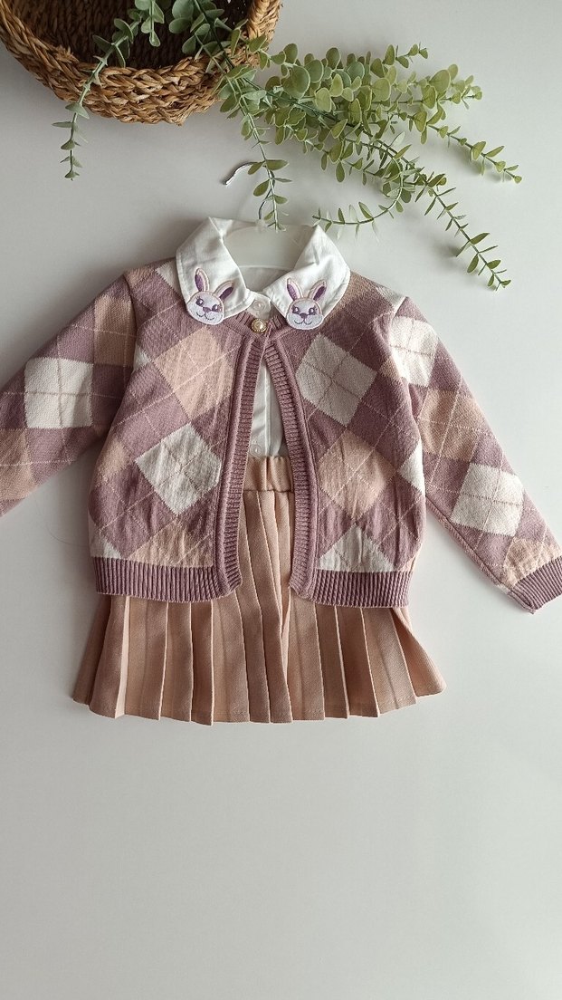 Yaka detaylı kız çocuk üçlü takım - Görsel 3