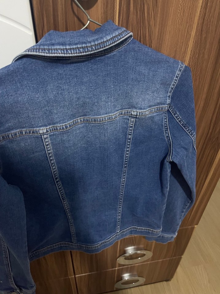 Düğmeli Mavi Kadın Kot Ceket - Görsel 3