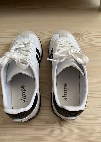 36 Beden Adidas Beyaz samba ayakkabı