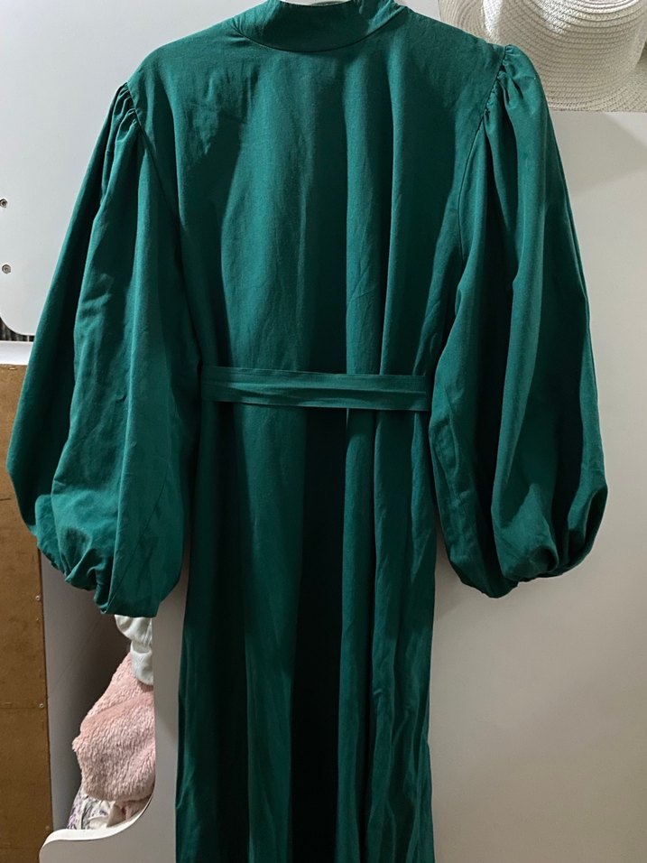 Yeşil Uzun Keten Elbise, Yüksek Yakalı, Bol Kesim - Görsel 2