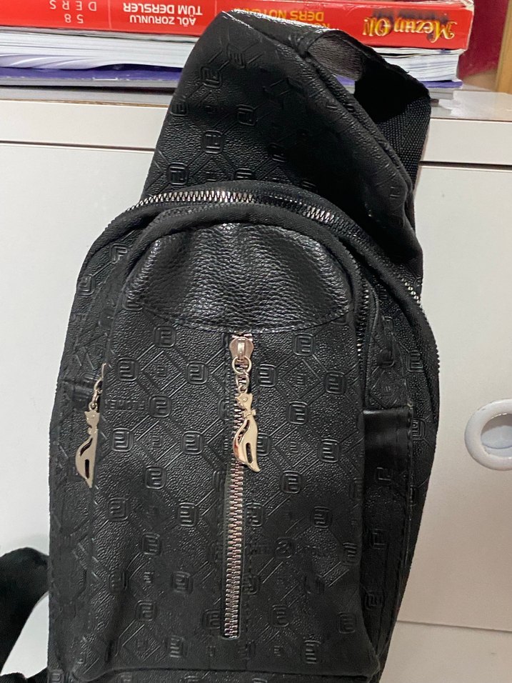 Siyah Deri Yılan Desenli Kadın Çapraz Çanta - Görsel 2