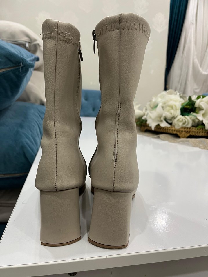 Bej Kadın Deri Topuklu Bot - Görsel 5