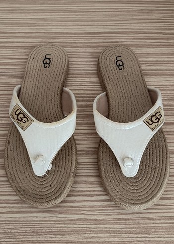 Ugg UGG Beyaz Kadın Terlik