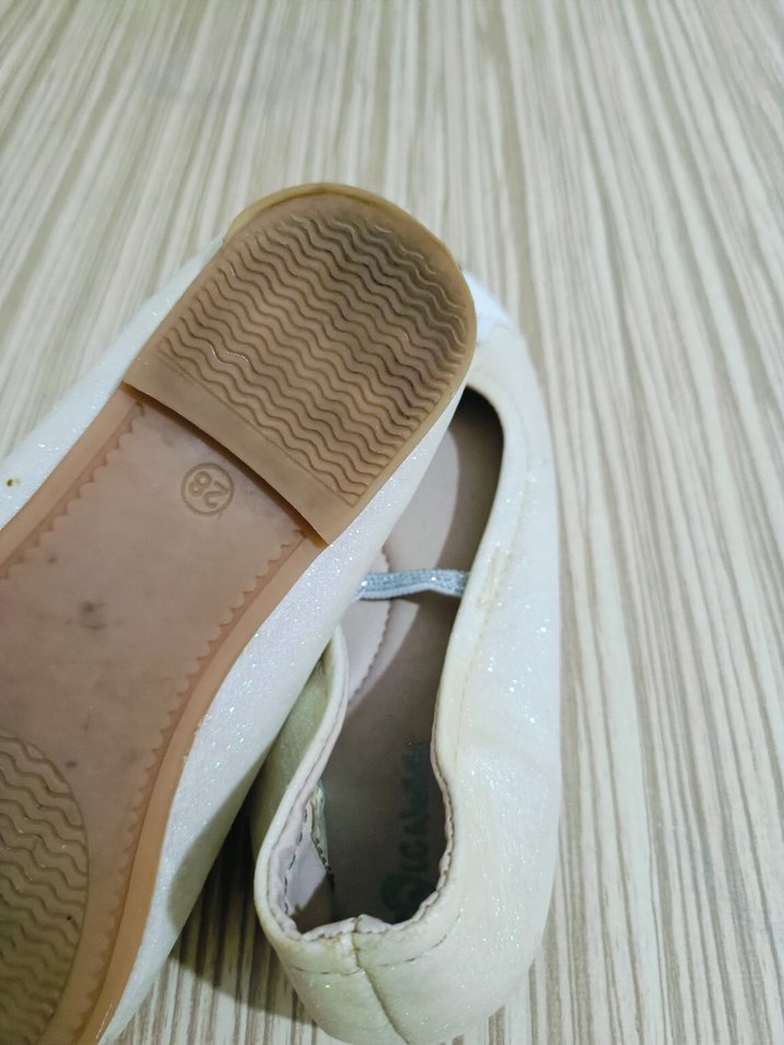 Kız Çocuk Beyaz Nakışlı Tokalı Babet - Görsel 4